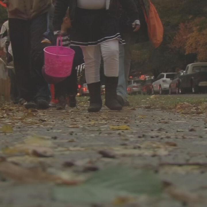 Generic trick-or-treating.jpeg